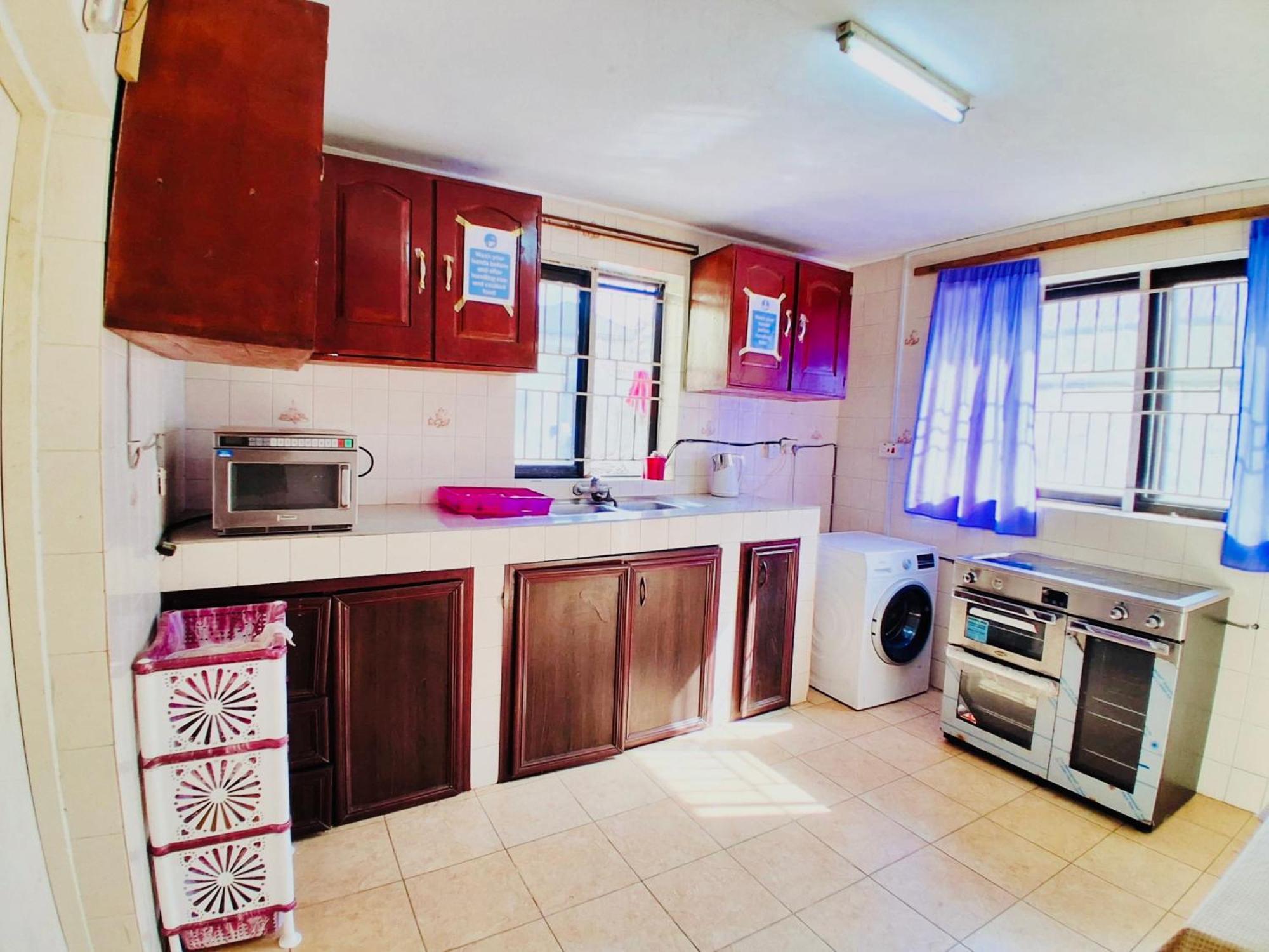 Zunox Guest House Freetown Extérieur photo