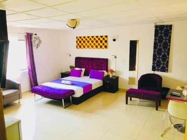 Zunox Guest House Freetown Extérieur photo