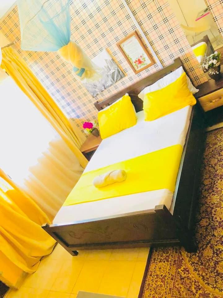 Zunox Guest House Freetown Extérieur photo