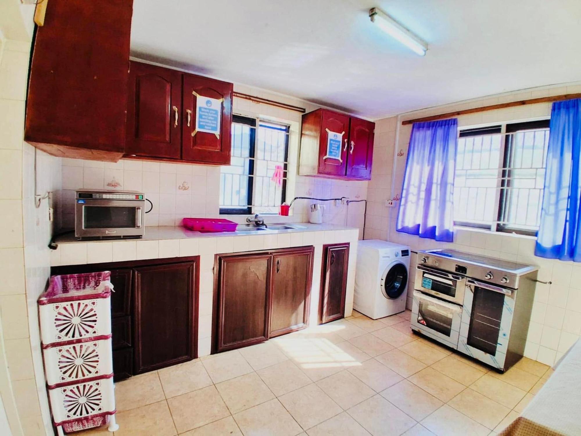Zunox Guest House Freetown Extérieur photo